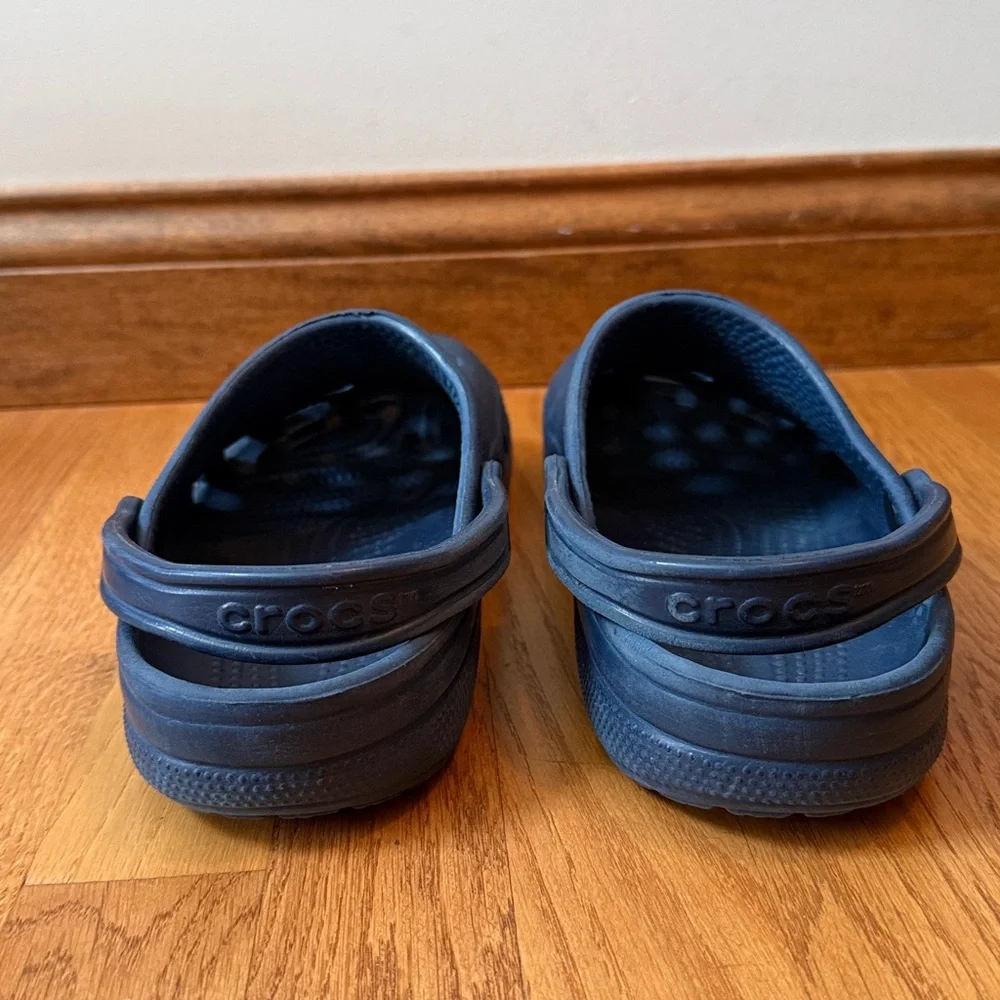 CROCS Classic Clogs Navy Blue Unisex Men’s 10-11 Women’s 12-14 Great Condition! - Picture 4 of 9